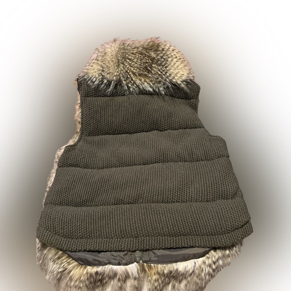 Faux Fur Vest in Black and Brown - Picture 8 of 15